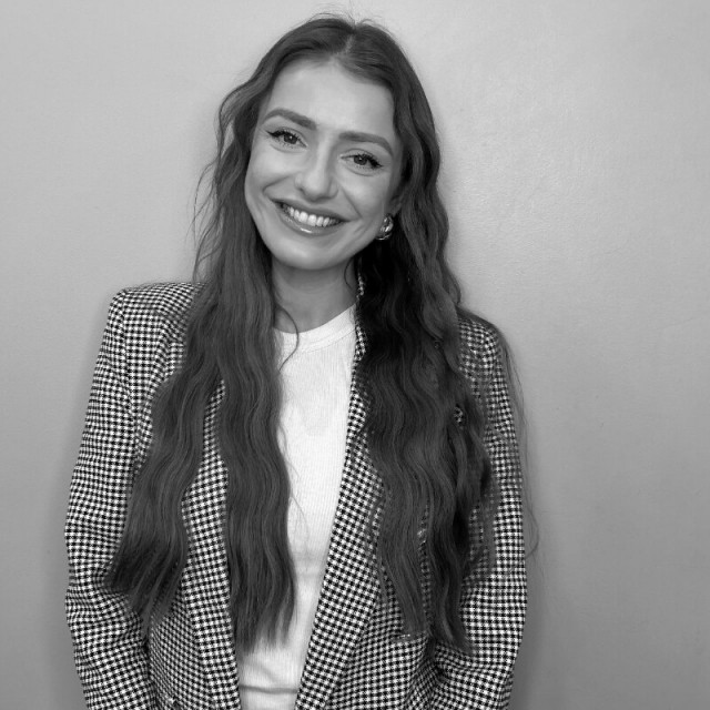 Manager & Style Director 